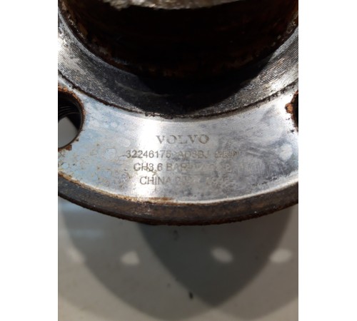 Ступица (передняя, левая)