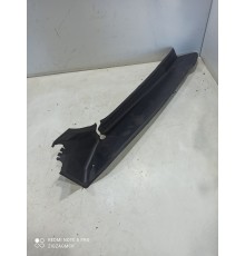 Водосток крышки багажника левый