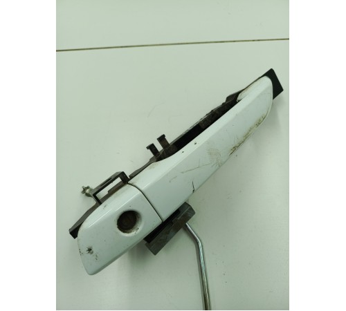 Ручка двери передняя левая внешняя