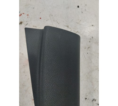 Накладка (угол) двери передняя левая