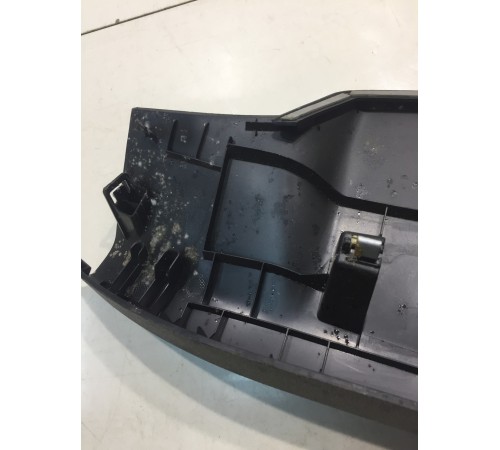 Обшивка крышки багажника