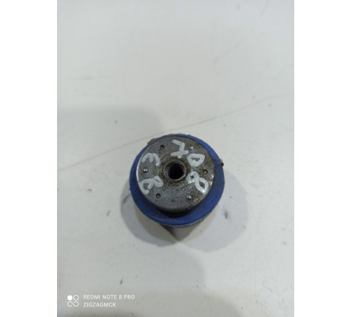 Подушка крепления радиатора