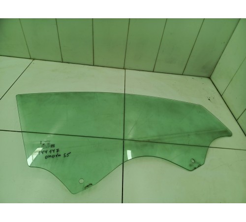 Стекло двери переднее правое