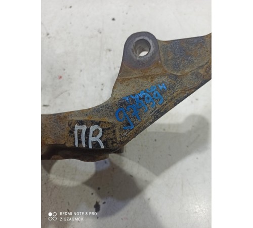 Кулак поворотный(передний правый)
