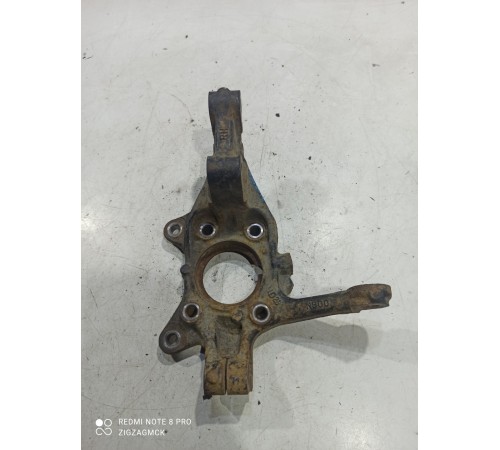 Кулак поворотный(передний правый)