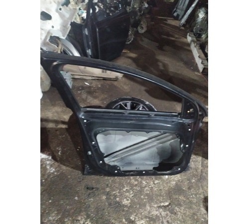 Дверь (передняя, левая)