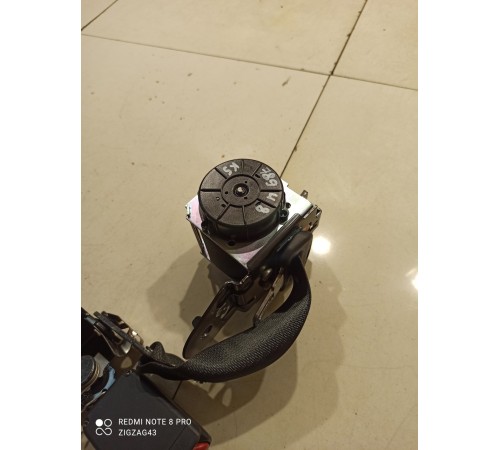 Ремень безопасности (задний, средний)