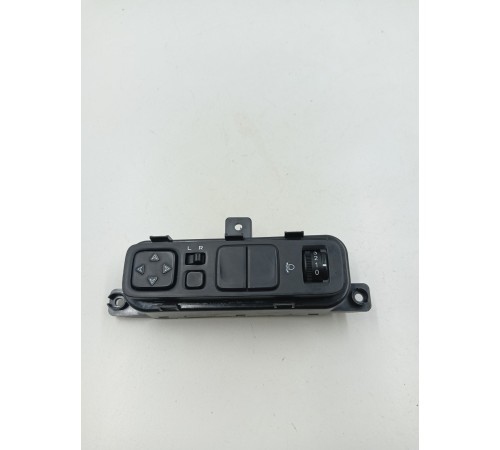 Блок кнопок регулировки зеркал