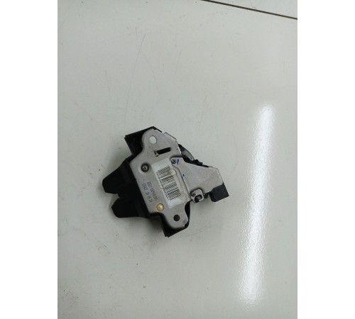 Замок багажника