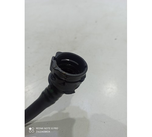 Патрубок системы охлаждения