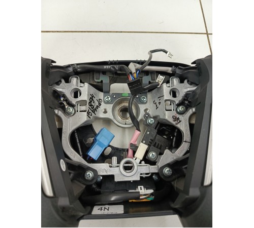 Рулевое колесо (руль)