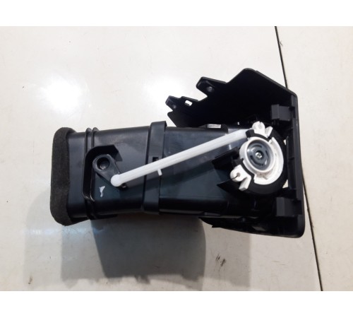 Воздушный дефлектор (левый)