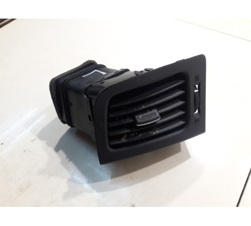 Воздушный дефлектор (левый)