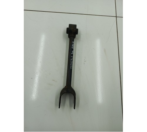 Рычаг задний