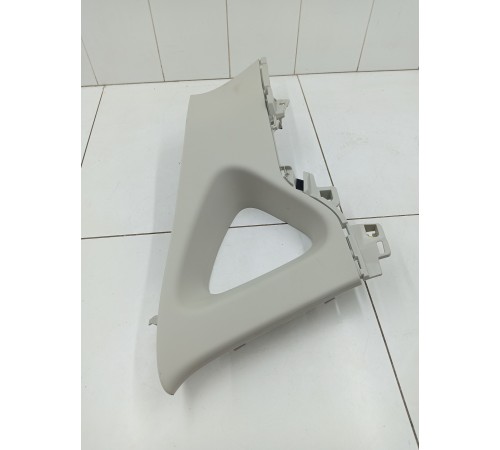 Обшивка багажника задняя правая (верхняя)