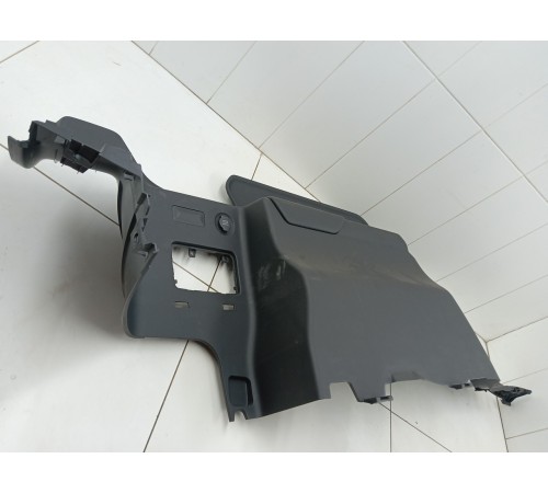 Обшивка багажника левая