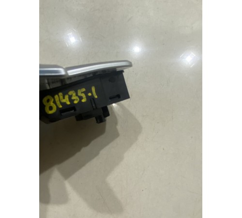 Переключатель подрулевой (лепесток) минус