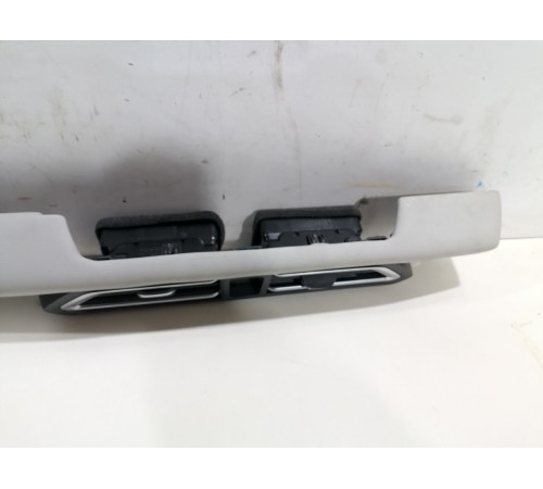 Воздушный дефлектор центральный с декоративной накладкой торпедо