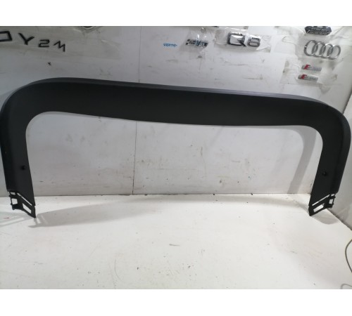 Обшивка накладка крышки двери багажника верхняя