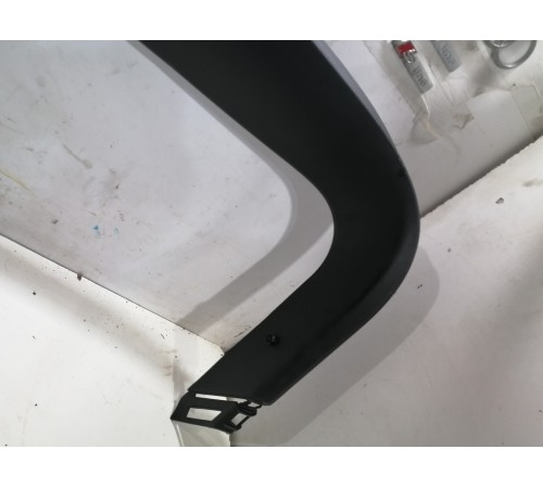 Обшивка накладка крышки двери багажника верхняя