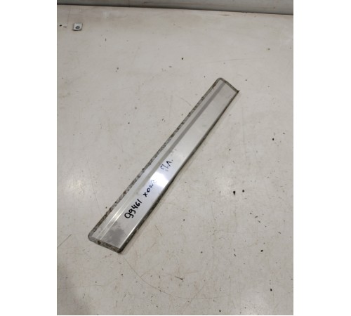 Накладка порога (передняя левая)