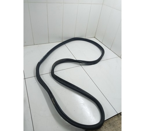 Уплотнитель багажника