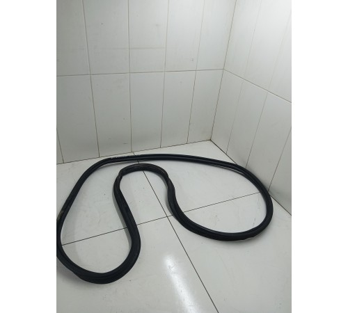 Уплотнитель багажника