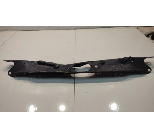 Панель передняя (верхняя часть)