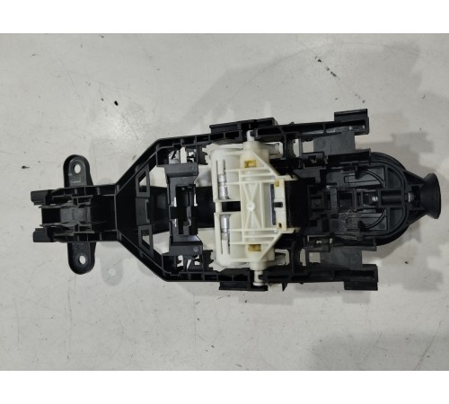 Ручка двери (передняя, правая, внешняя)