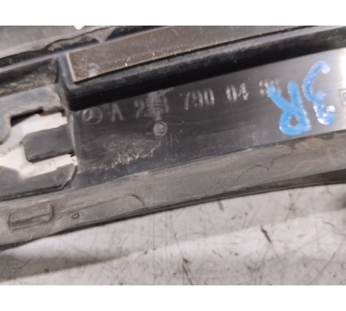 Накладка крышки багажника правая