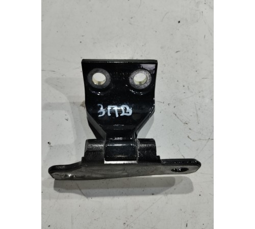 Петля двери(задняя правая верхняя)