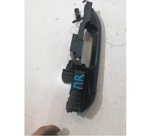 Ручка двери передняя правая наружная