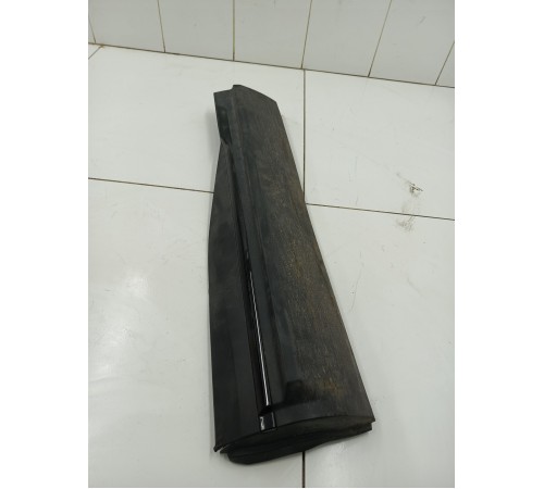 Молдинг двери задний левый 