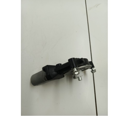 Моторчик стеклоподьемника (передний правый)