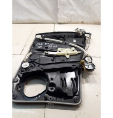 Стеклоподъёмник (передний, правый)