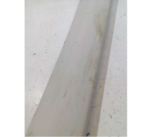 Обшивка крышки багажника