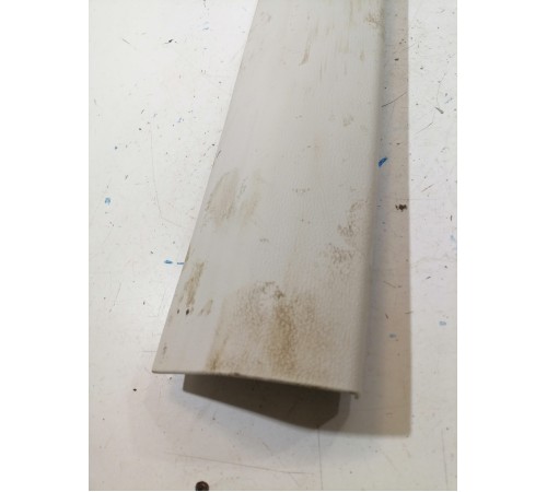 Обшивка крышки багажника