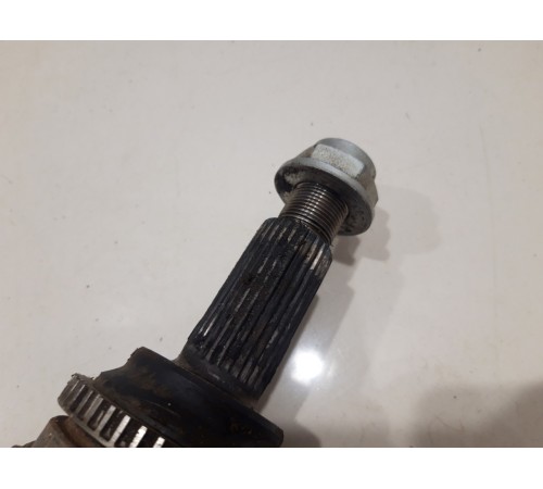 Полуось (привод) (задний, левый)