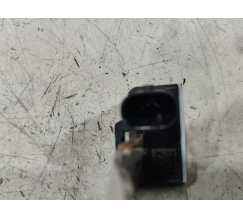 Клемма аккумулятора (минус)