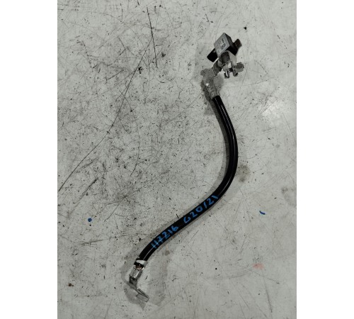 Клемма аккумулятора (минус)