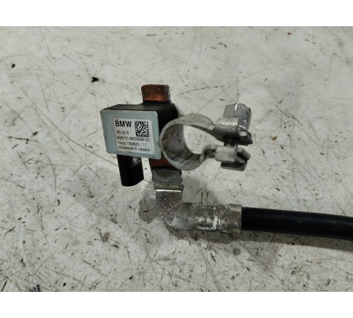 Клемма аккумулятора (минус)