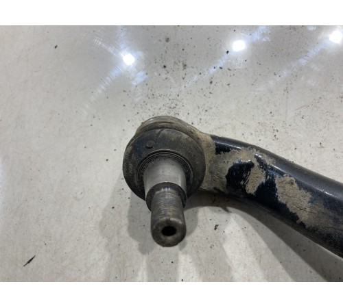 Рычаг подвески (передний, правый)