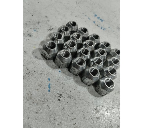 Комплект колёсных гаек 20шт