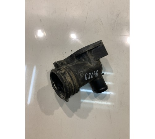 Фланец системы охлаждения двигателя