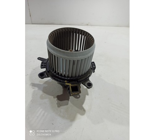 Моторчик отопителя (печки) передний