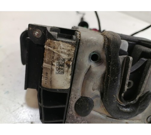 Замок двери задний левый