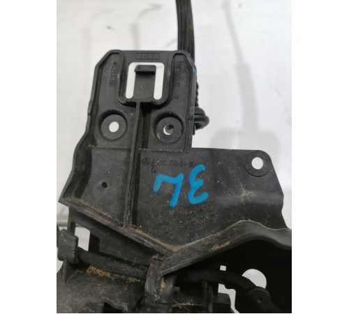 Замок двери задний левый