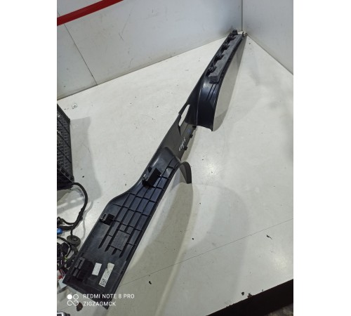 Накладка порога левая