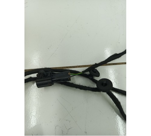 Электропроводка двери передняя левая