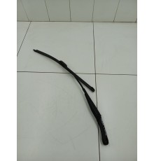 Поводок стеклоочистителя левый